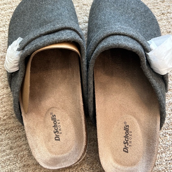 Dr. Scholl’s Clogs - Picture 2 of 3
